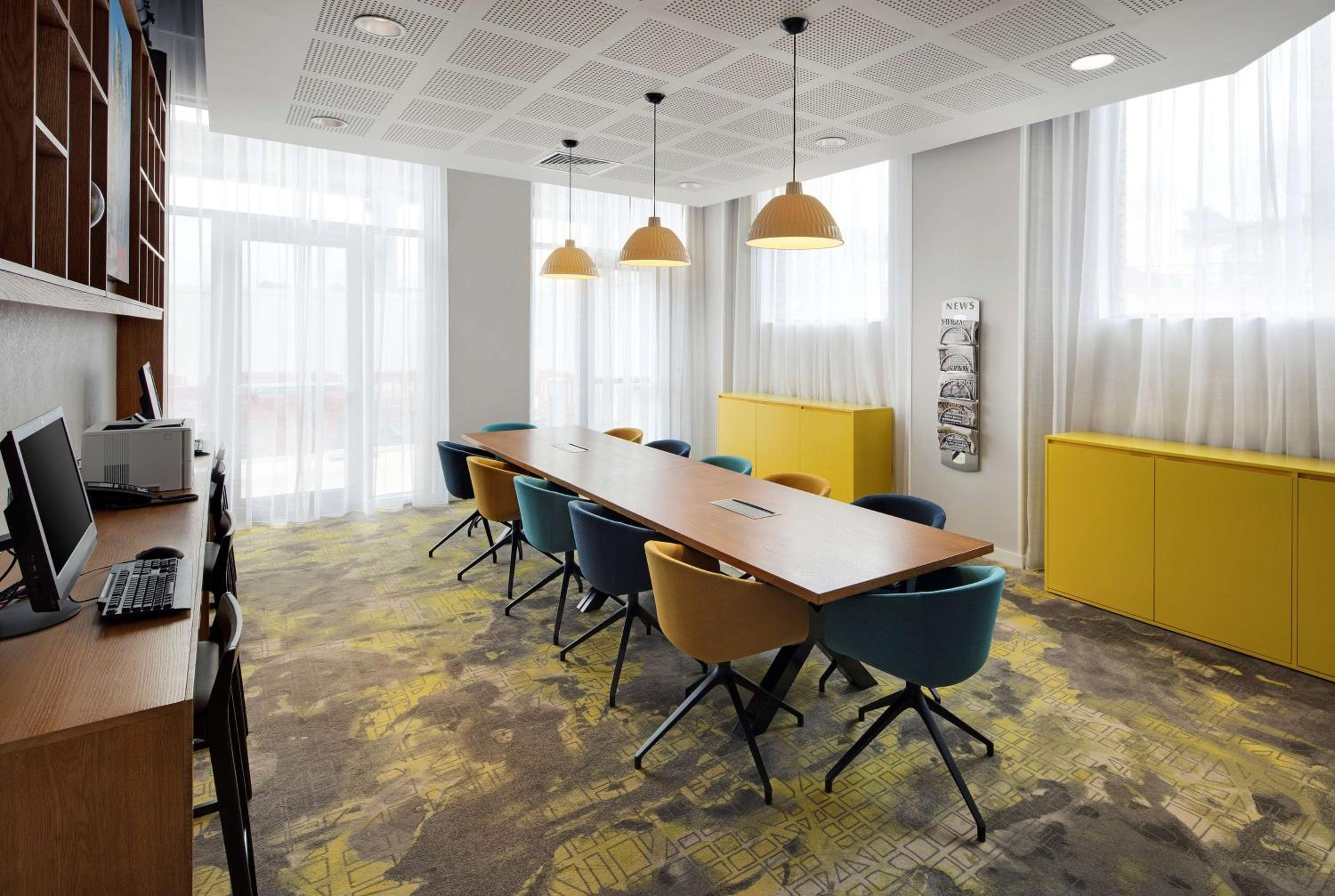 Hampton by Hilton London Excel